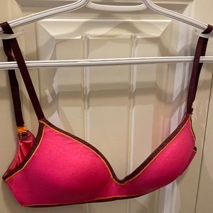 Victoria’s Secret pink coral bra